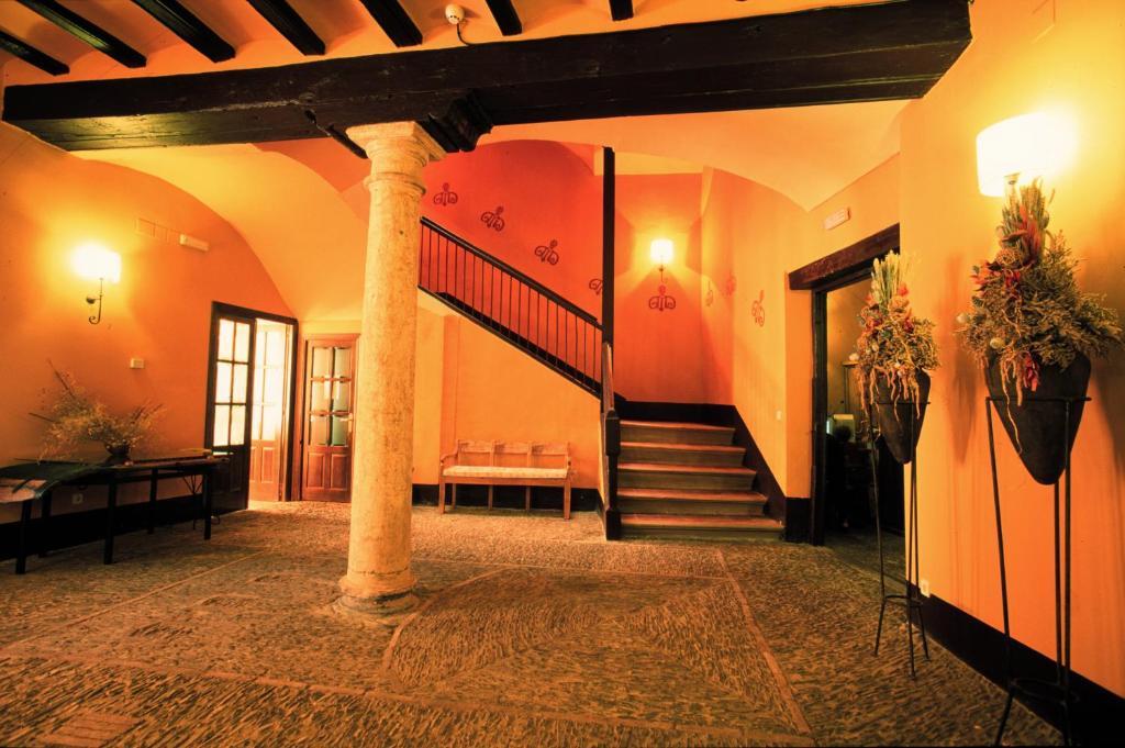 Posada Del Almudi Daroca Rum bild